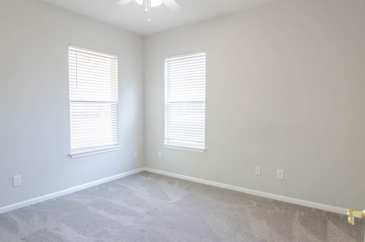 8800 Dorchester Road Photo 11