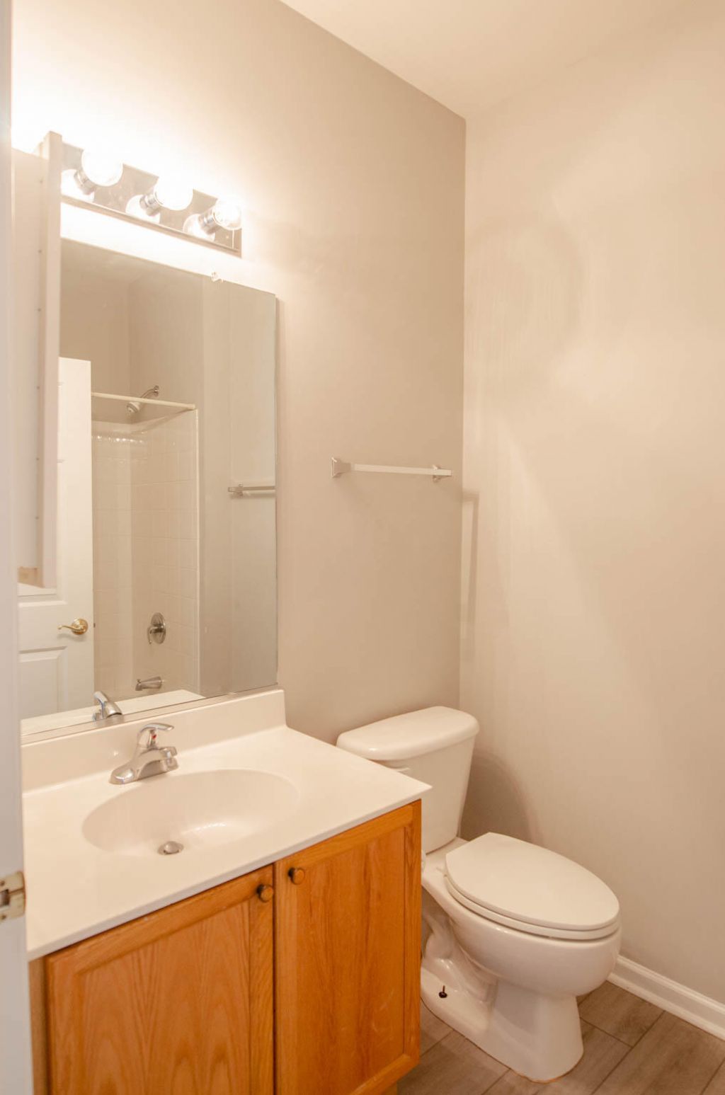 8800 Dorchester Road Photo 12