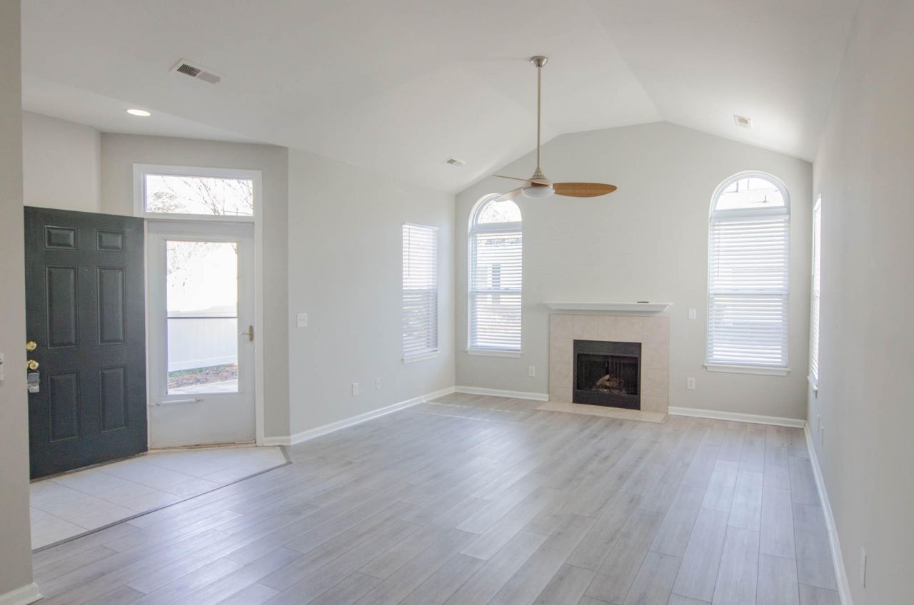 8800 Dorchester Road Photo 18