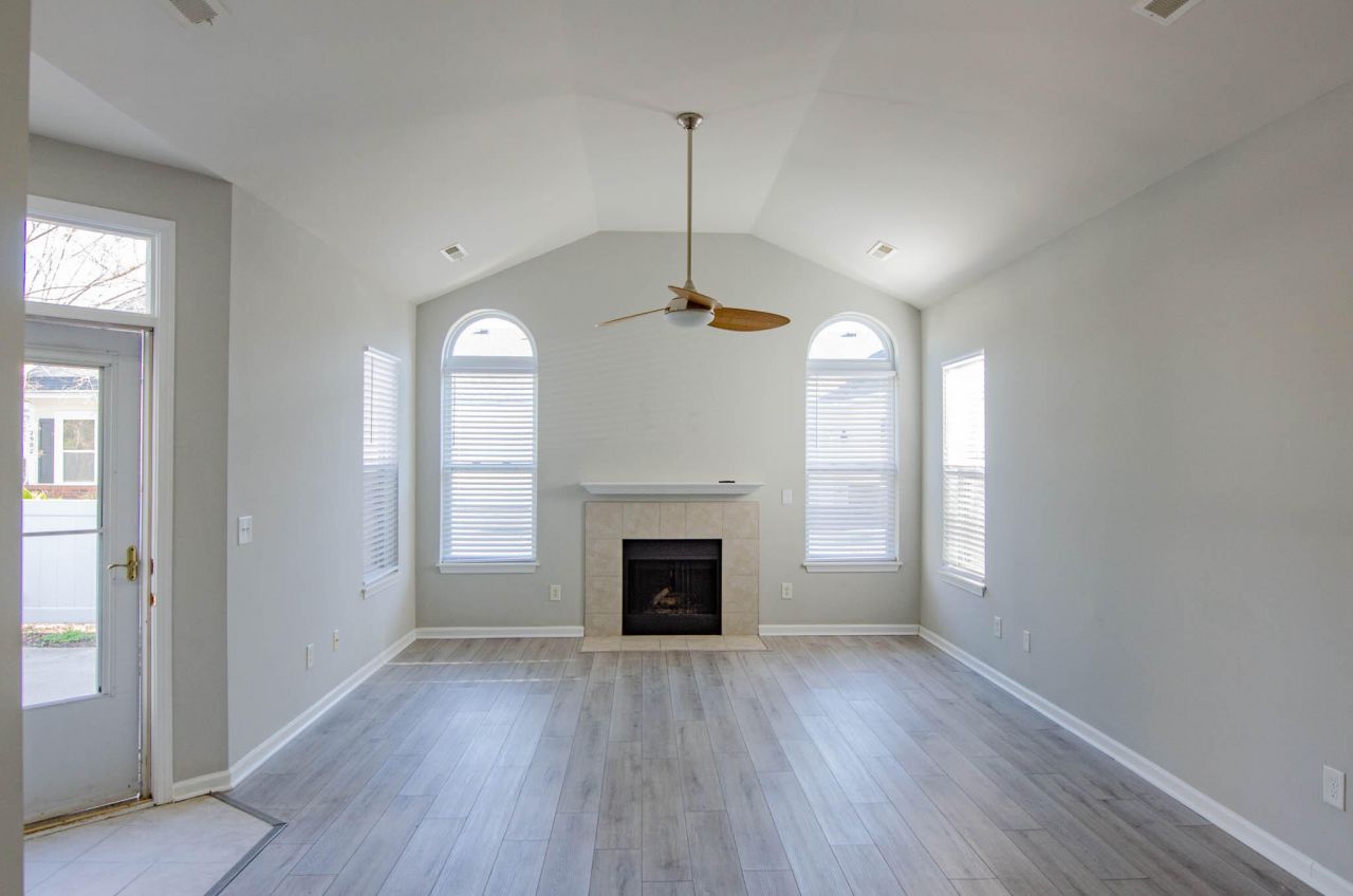 8800 Dorchester Road Photo 19