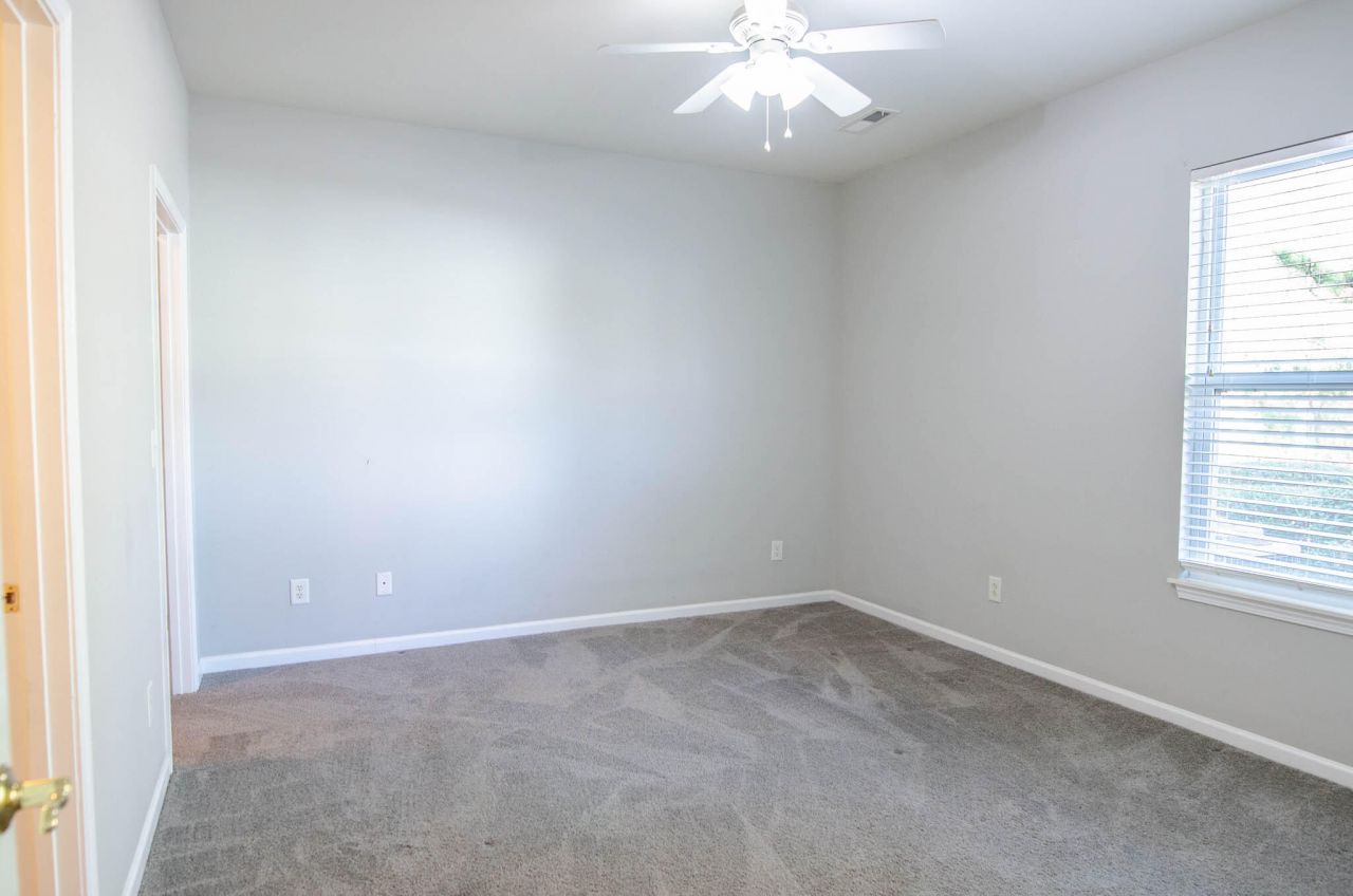 8800 Dorchester Road Photo 9