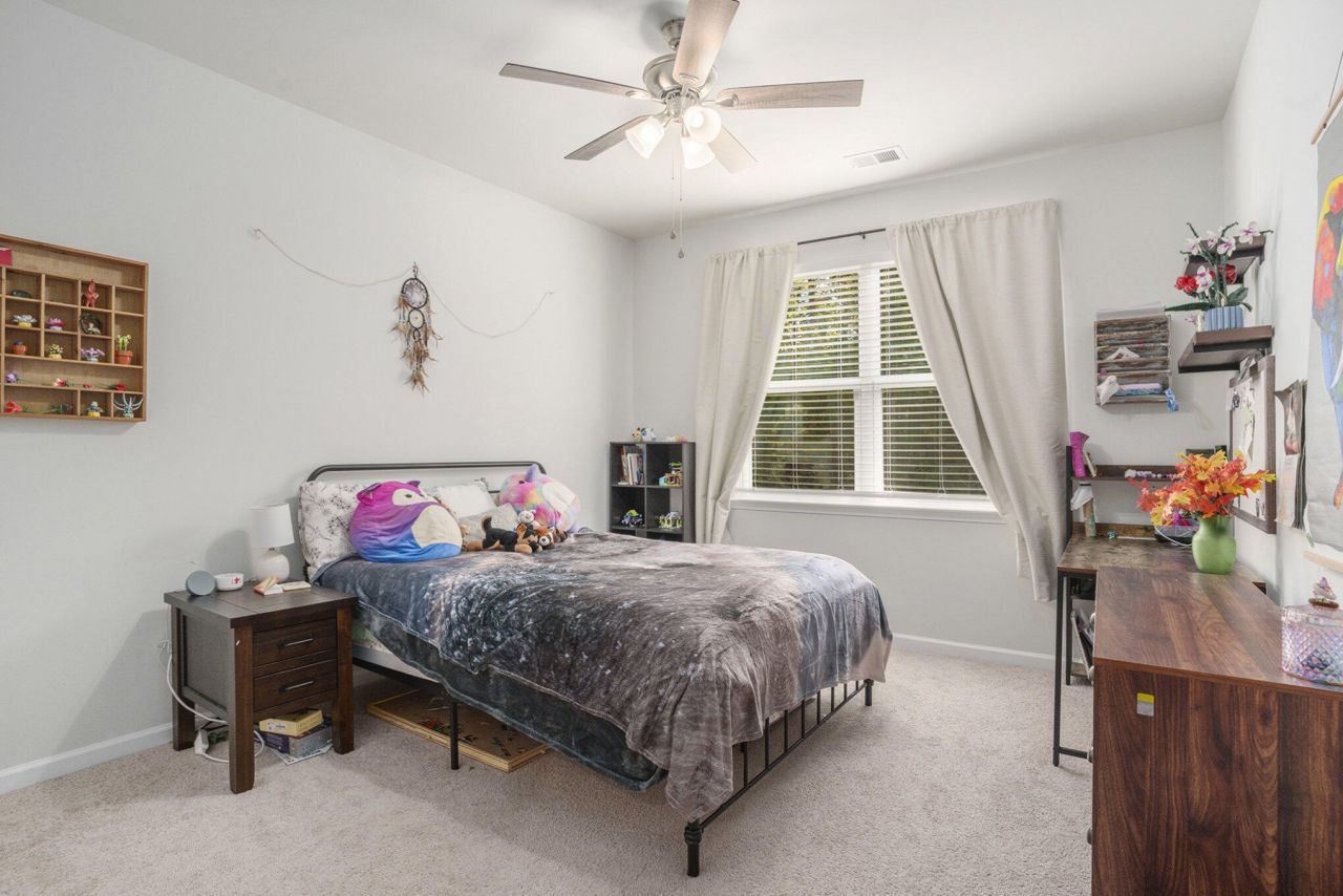 488 Oak View Way Way Photo 16