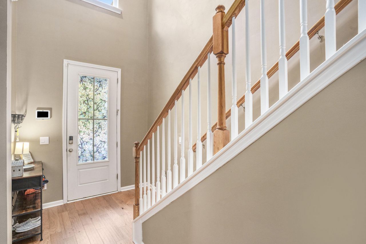 488 Oak View Way Way Photo 5