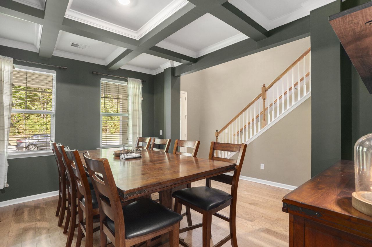 488 Oak View Way Way Photo 6