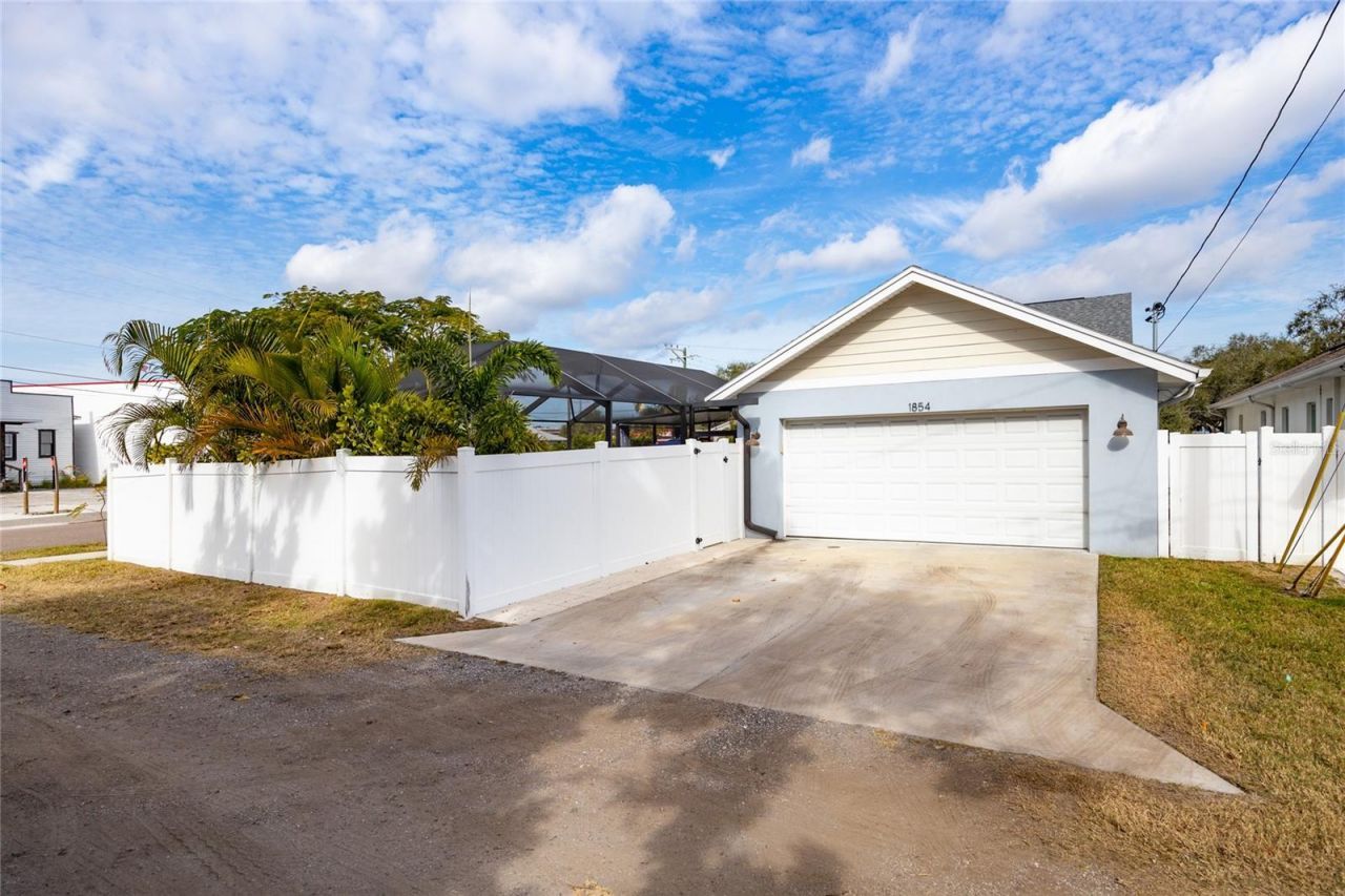 1854 13th Avenue N, Saint Petersburg, FL 33713 Photo