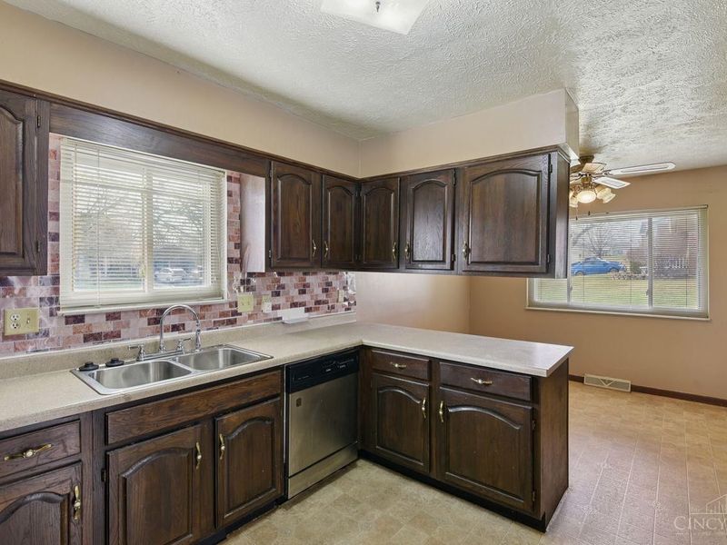 1600 Woodhall Court, Middletown, OH 45042 Photo 16