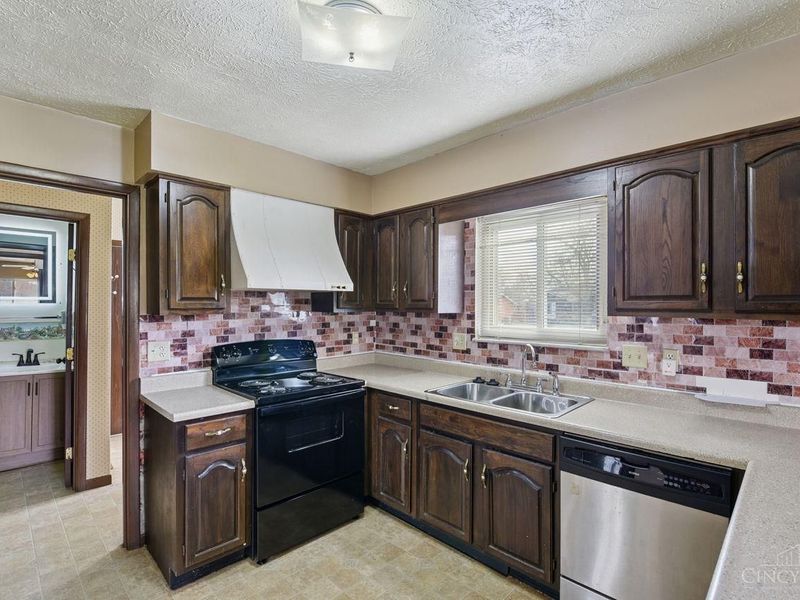 1600 Woodhall Court, Middletown, OH 45042 Photo 19