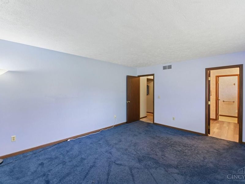 1600 Woodhall Court, Middletown, OH 45042 Photo 32