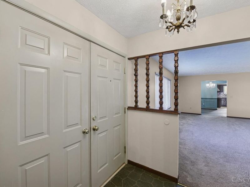 1600 Woodhall Court, Middletown, OH 45042 Photo 4