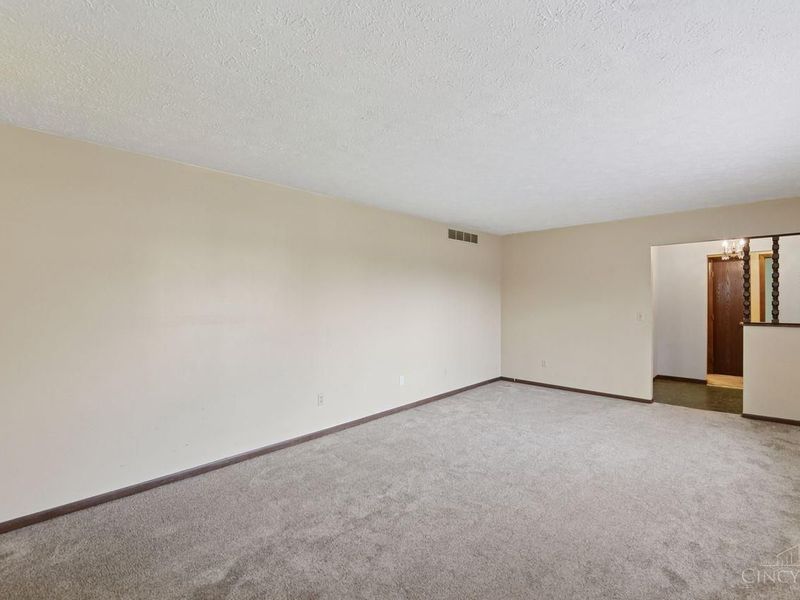 1600 Woodhall Court, Middletown, OH 45042 Photo 7