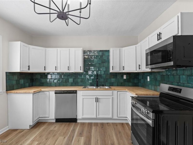 900 N 6th Street, Martins Ferry, OH 43935 Photo 11