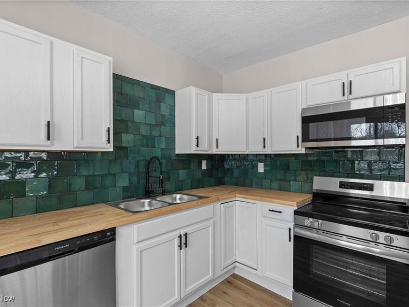 900 N 6th Street, Martins Ferry, OH 43935 Photo 13