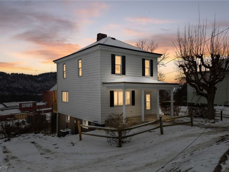 900 N 6th Street, Martins Ferry, OH 43935 Photo 2