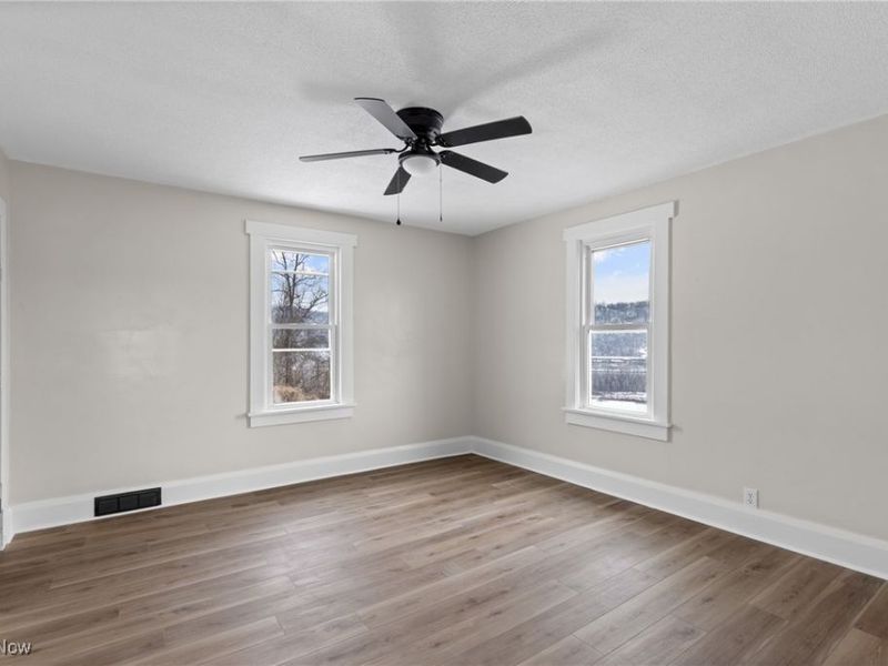 900 N 6th Street, Martins Ferry, OH 43935 Photo 21