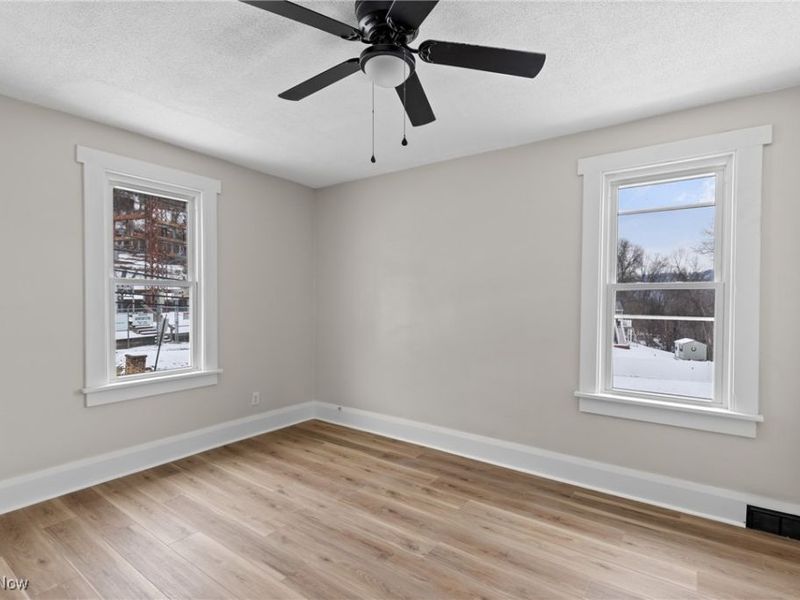 900 N 6th Street, Martins Ferry, OH 43935 Photo 24