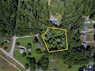 19713 Walker Avenue , Chester, VA 23834