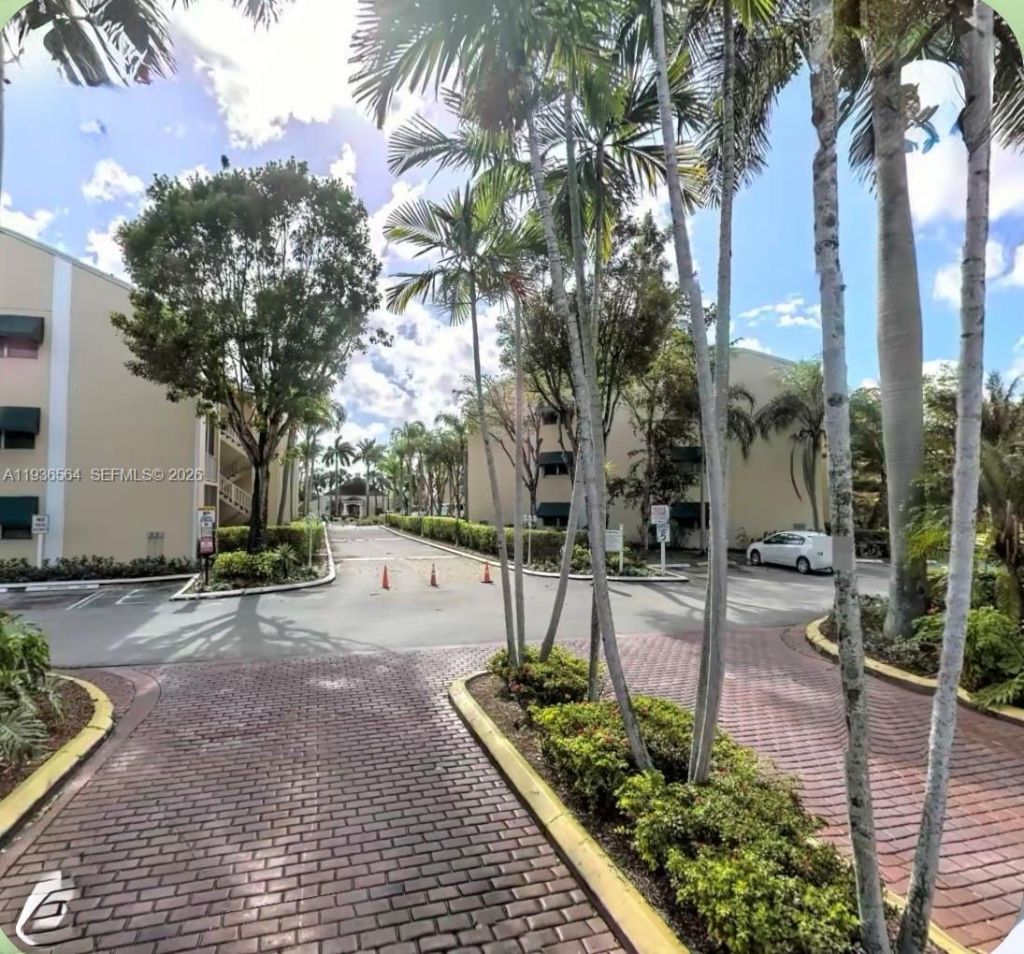 15325 SW 106 Te, Unit 604, Miami, FL 33196 Photo