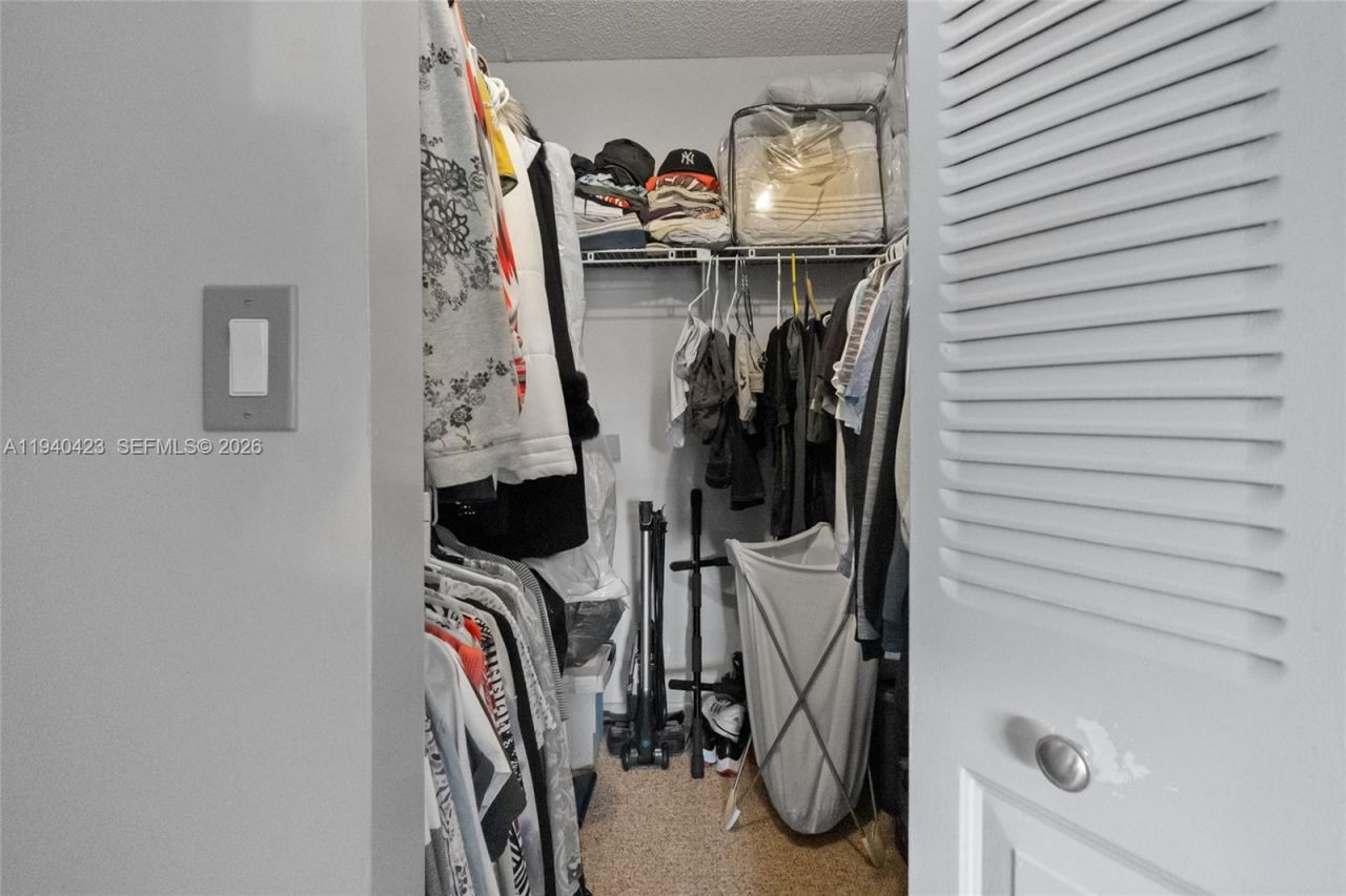 1020 Country Club Dr , Unit 206, Margate, FL 33063 Photo