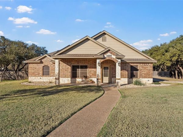 207 Cresthill Circle, Valley Mills, TX 76689