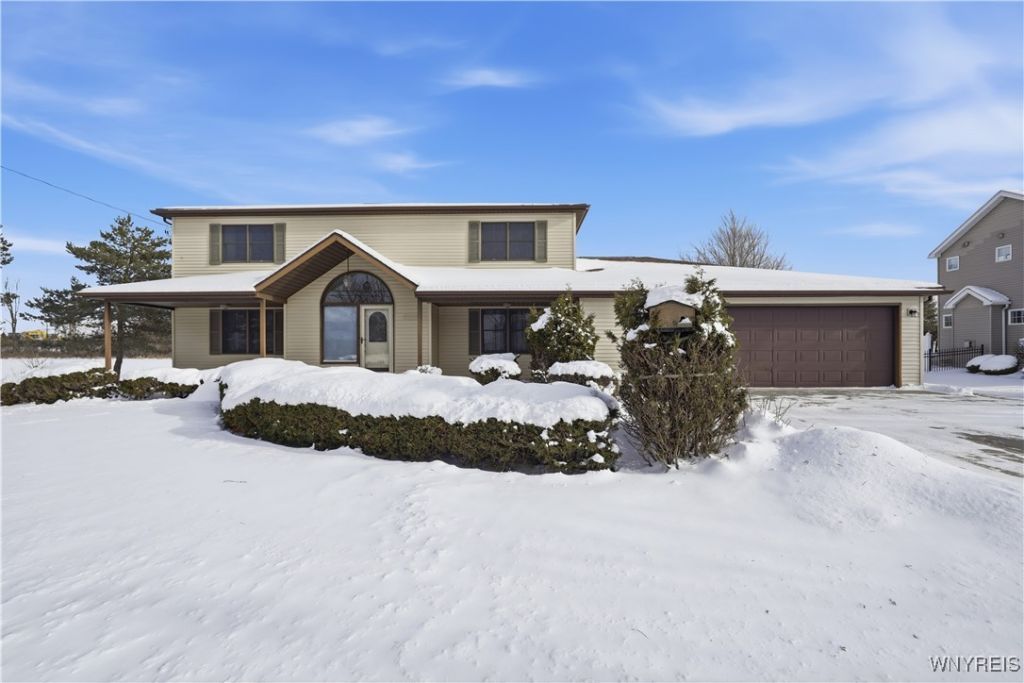 203 Siebert Road, Lancaster, NY 14086 Main Photo