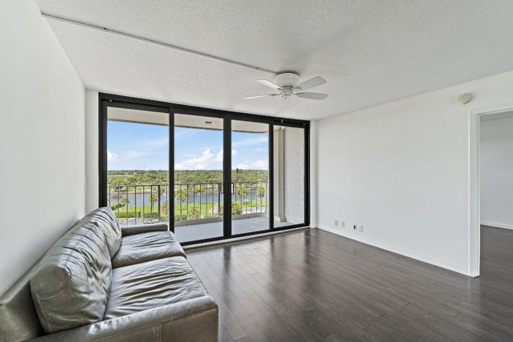 336 Golfview Road, Unit 719, North Palm Beach, FL 33408 Photo