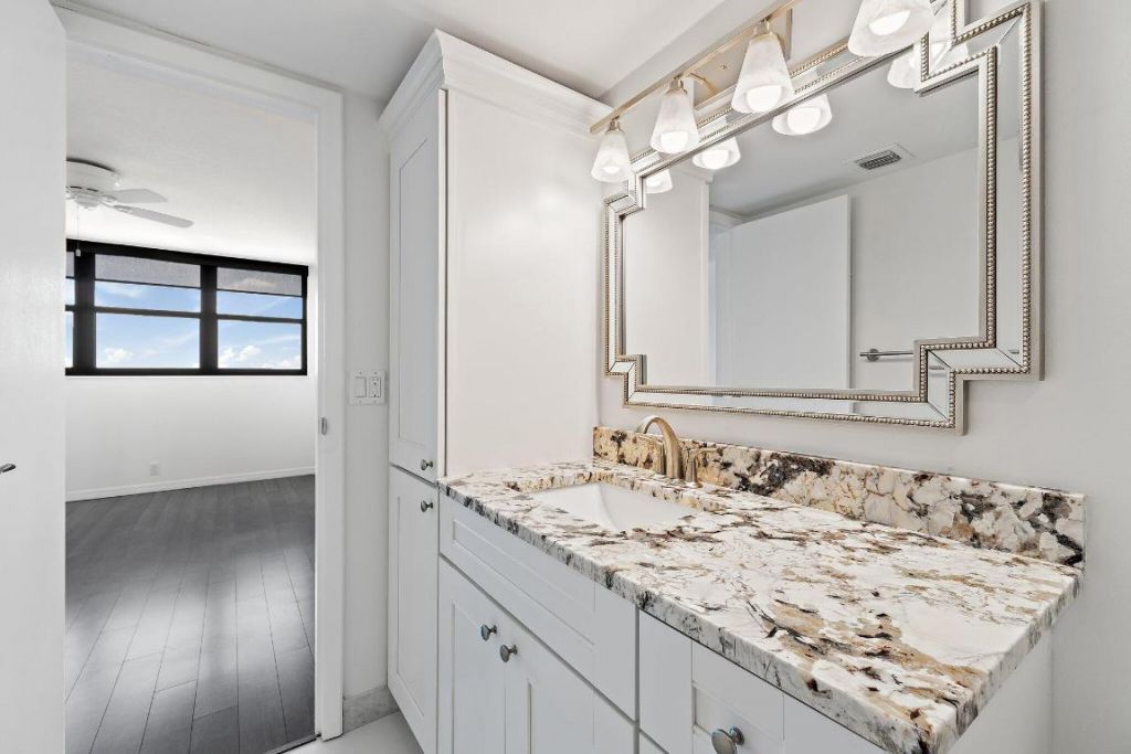 336 Golfview Road, Unit 719, North Palm Beach, FL 33408 Photo