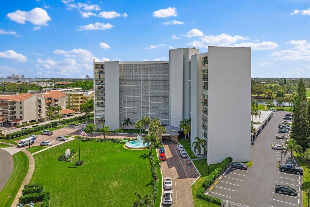 336 Golfview Road, Unit 719, North Palm Beach, FL 33408 Photo