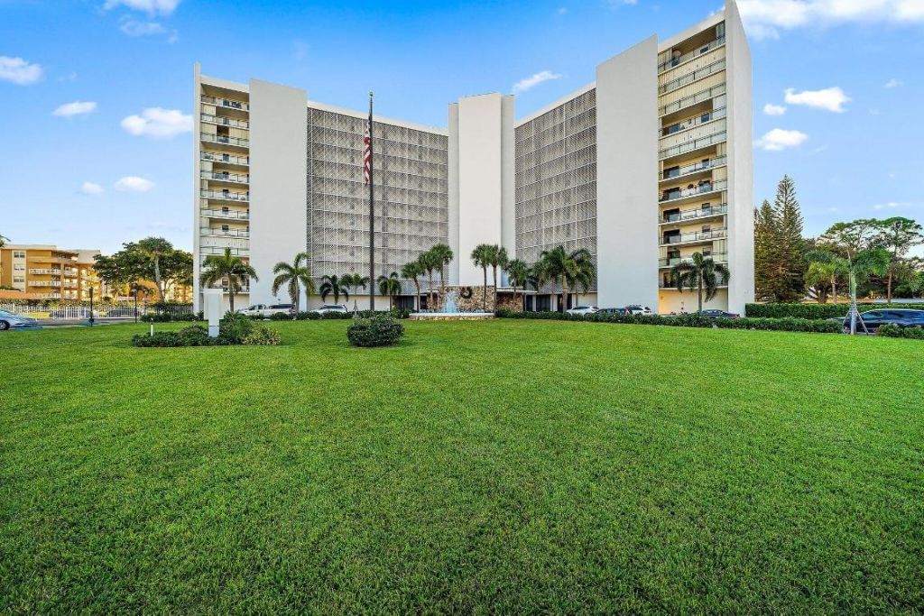 336 Golfview Road, Unit 719, North Palm Beach, FL 33408 Photo