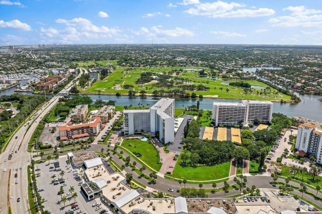 336 Golfview Road, Unit 719, North Palm Beach, FL 33408 Photo