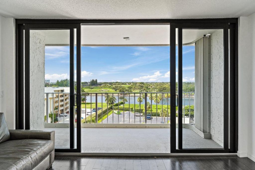 336 Golfview Road, Unit 719, North Palm Beach, FL 33408 Photo