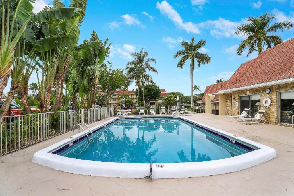 5510 Tamberlane Circle, Unit 143, Palm Beach Gardens, FL 33418 Photo