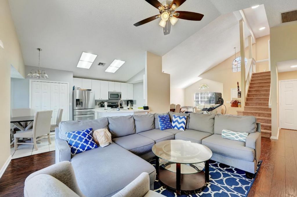 2008 Normandy Circle, West Palm Beach, FL 33409 Photo