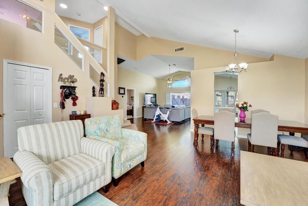 2008 Normandy Circle, West Palm Beach, FL 33409 Photo