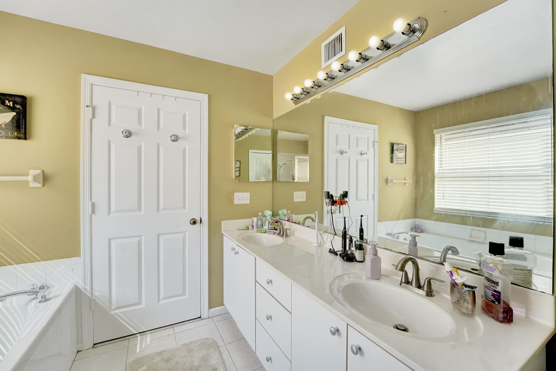 2008 Normandy Circle, West Palm Beach, FL 33409 Photo