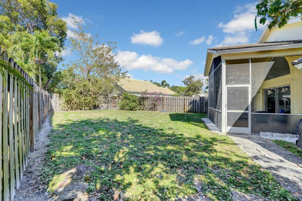 2008 Normandy Circle, West Palm Beach, FL 33409 Photo