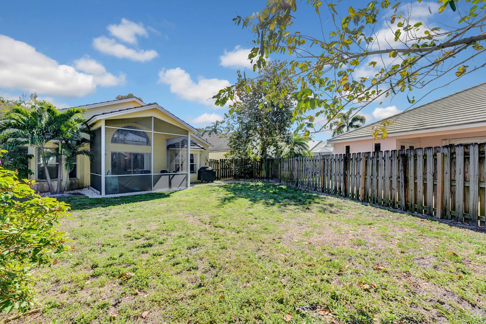 2008 Normandy Circle, West Palm Beach, FL 33409 Photo