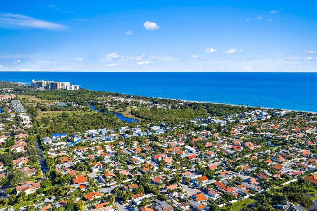 110 E Spearfish Lane, Jupiter, FL 33477 Photo