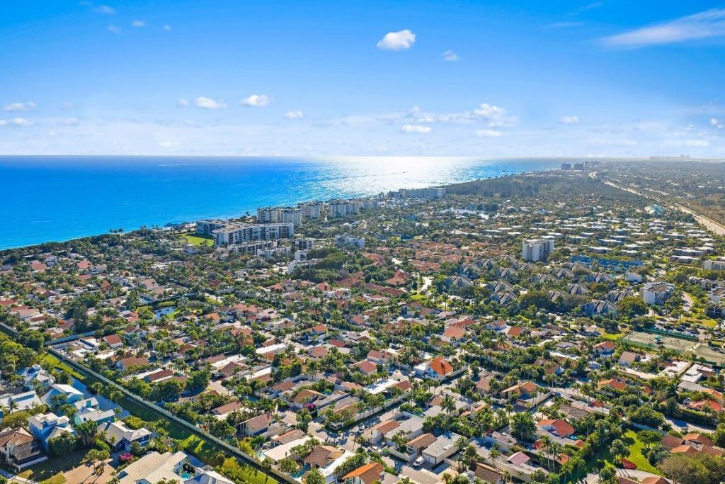 110 E Spearfish Lane, Jupiter, FL 33477 Photo