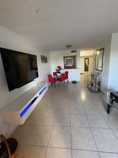 9359 Fontainebleau Boulevard, Unit F401, Miami, FL 33172 Photo