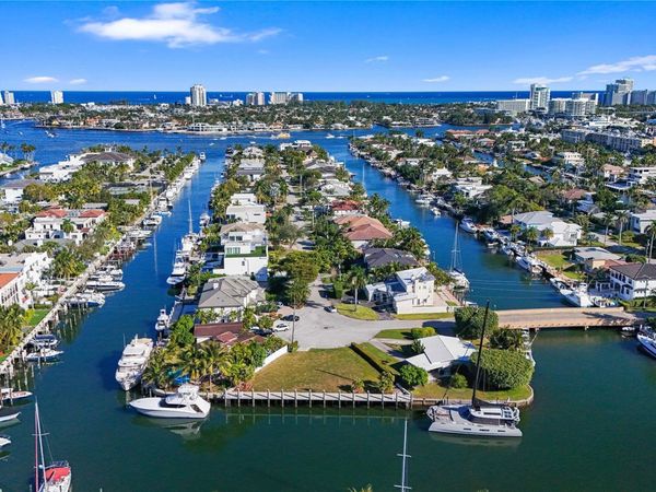 1429 SE 12th Ct, Fort Lauderdale, FL 33316