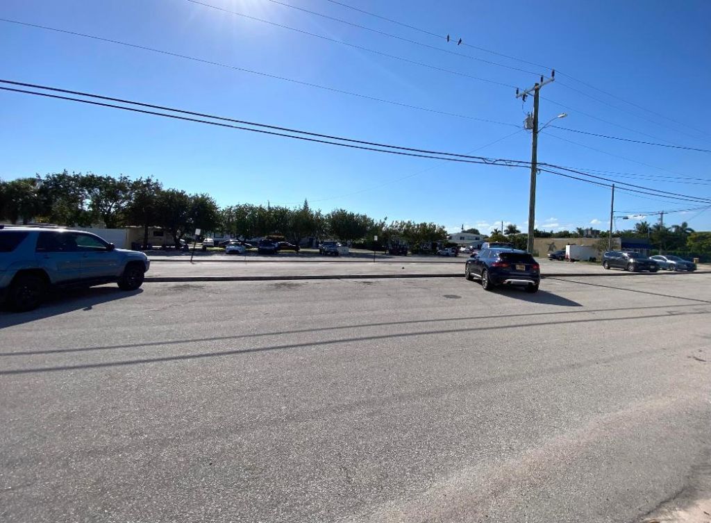 1237 E Blue Heron Boulevard, Singer Island, FL 33404 Photo