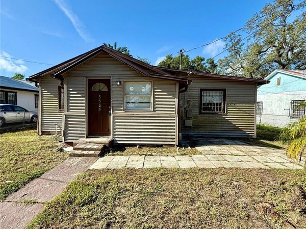 3505 E SHADOWLAWN AVENUE, TAMPA, FL 33610