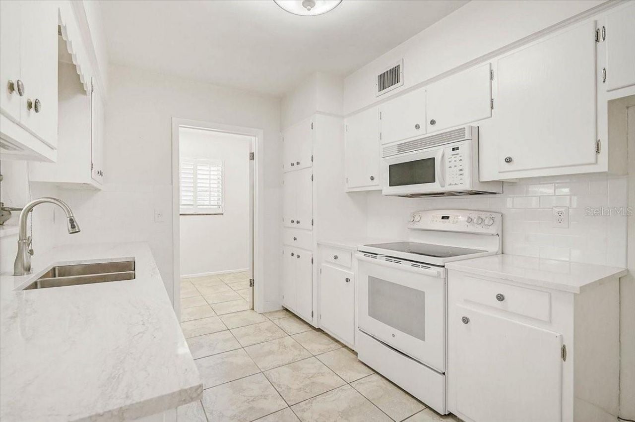 1958 Morris Street, Sarasota, FL 34239 Photo