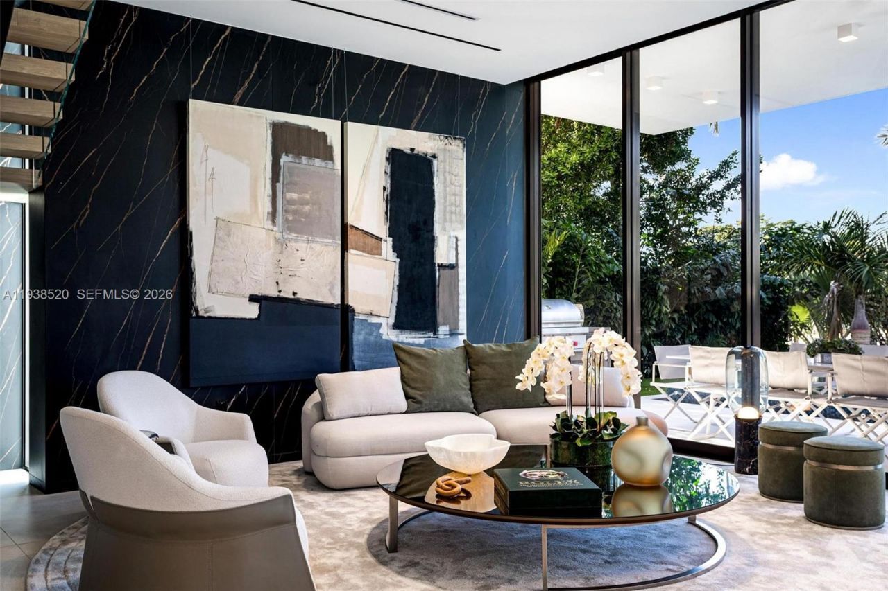 13000 N Bayshore Dr, North Miami, FL 33181 Photo