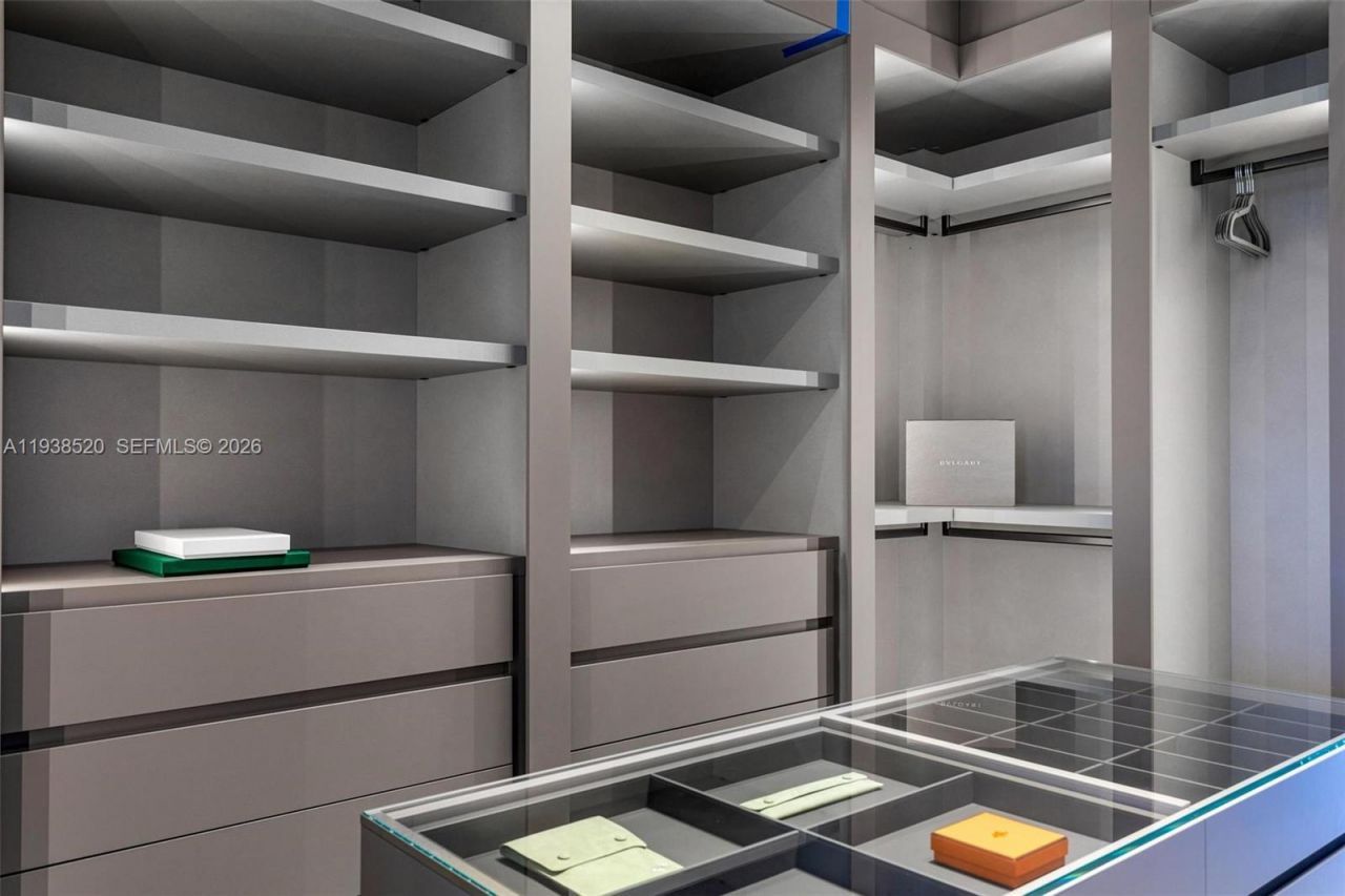 13000 N Bayshore Dr, North Miami, FL 33181 Photo