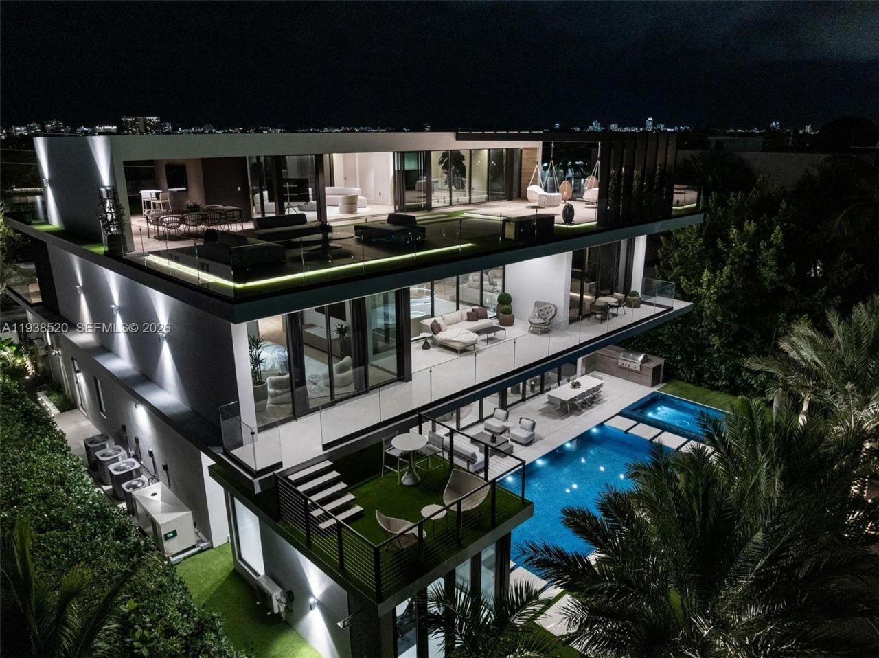 13000 N Bayshore Dr, North Miami, FL 33181 Photo