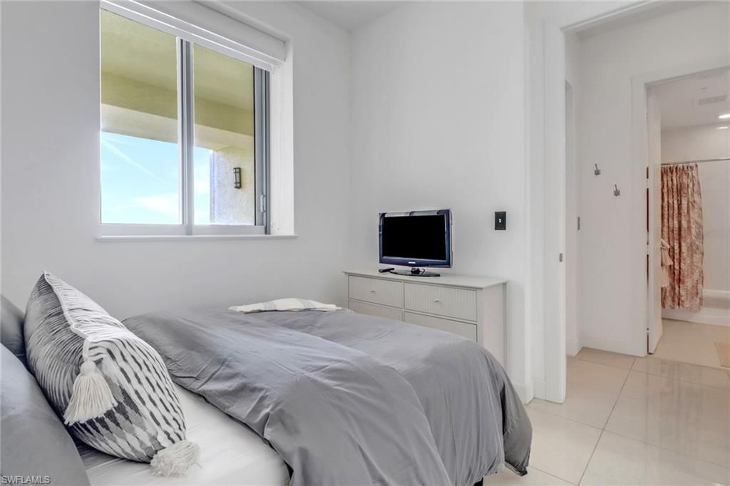 3000 Oasis Grand Blvd, Unit MPH6, Fort Myers, FL 33916 Photo