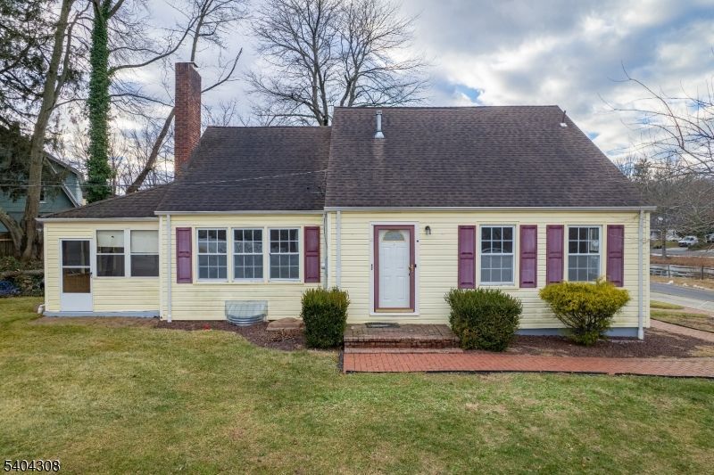 1088 S Boyd Pkwy, North Brunswick, NJ 08902 Main Photo