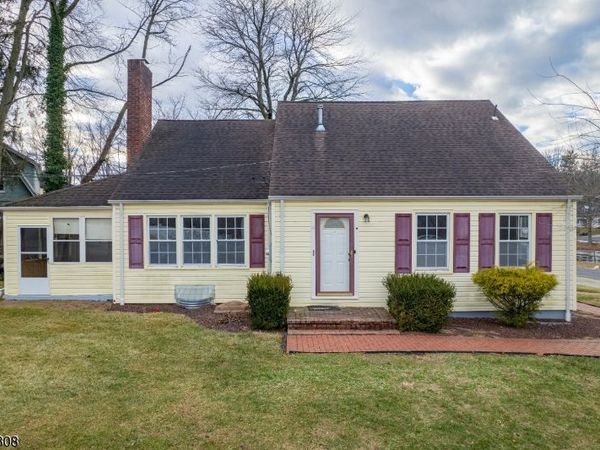 1088 S Boyd Pkwy, North Brunswick, NJ 08902