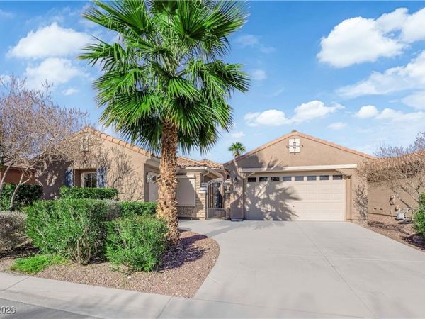 7304 Royal Melbourne Drive, Las Vegas, NV 89131